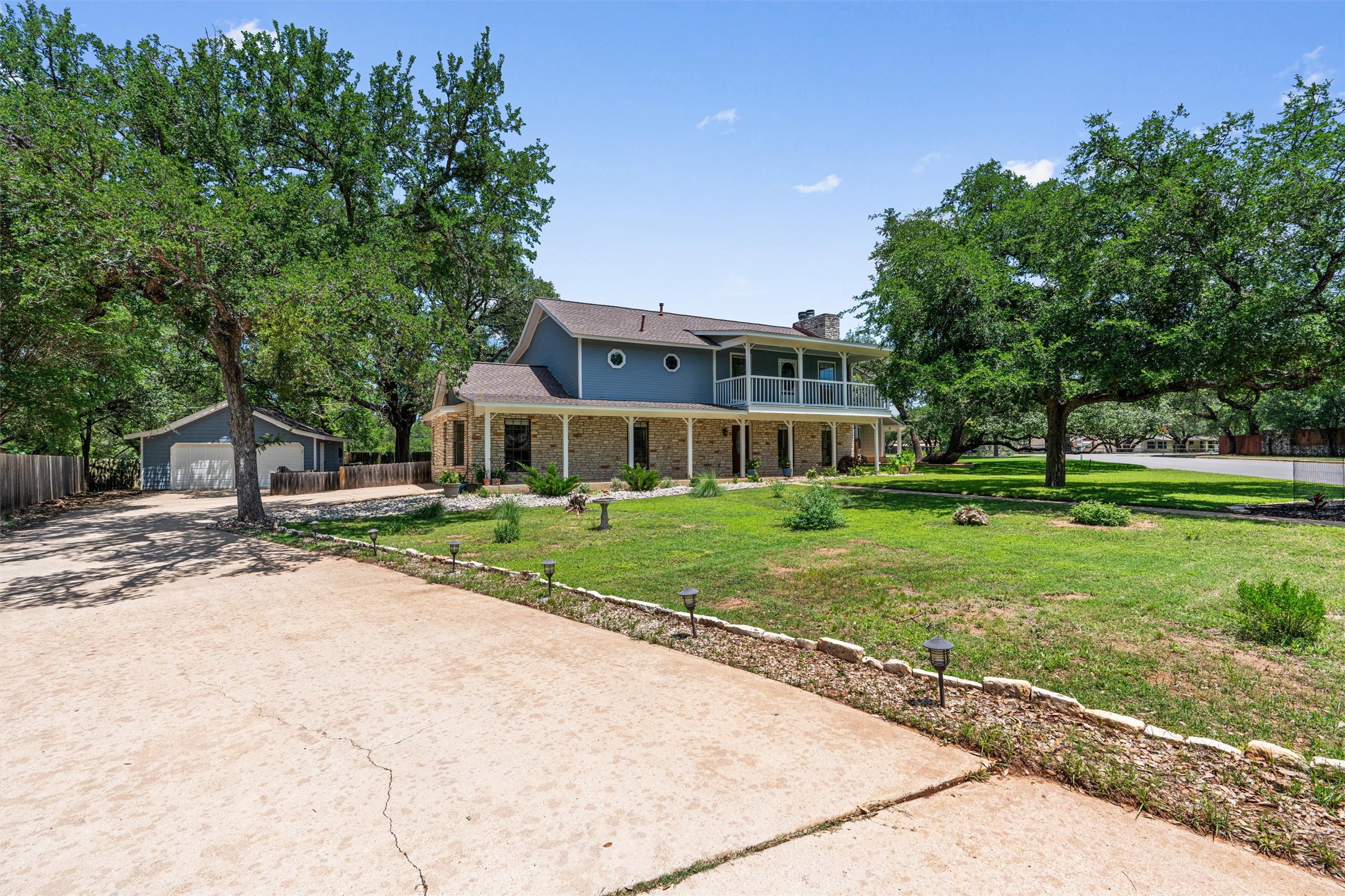 3026 Gabriel View Drive Georgetown, TX 78628 - Photo 7 of 40