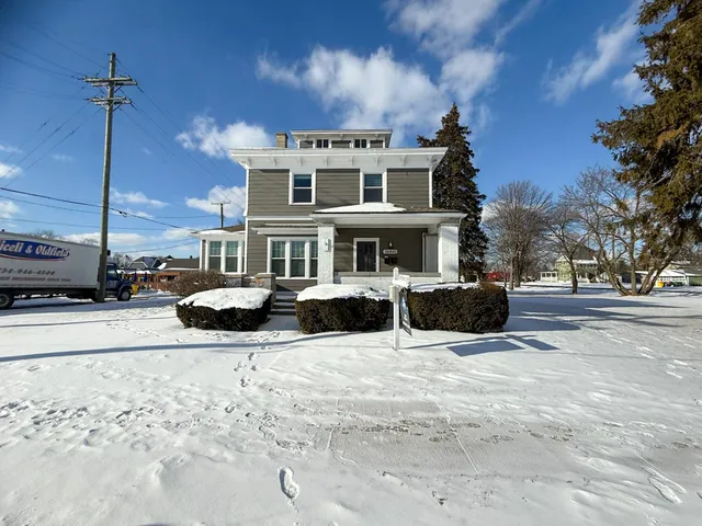 $1,400 | 36465 Main Street, Unit UPPR, New Baltimore, MI 48047