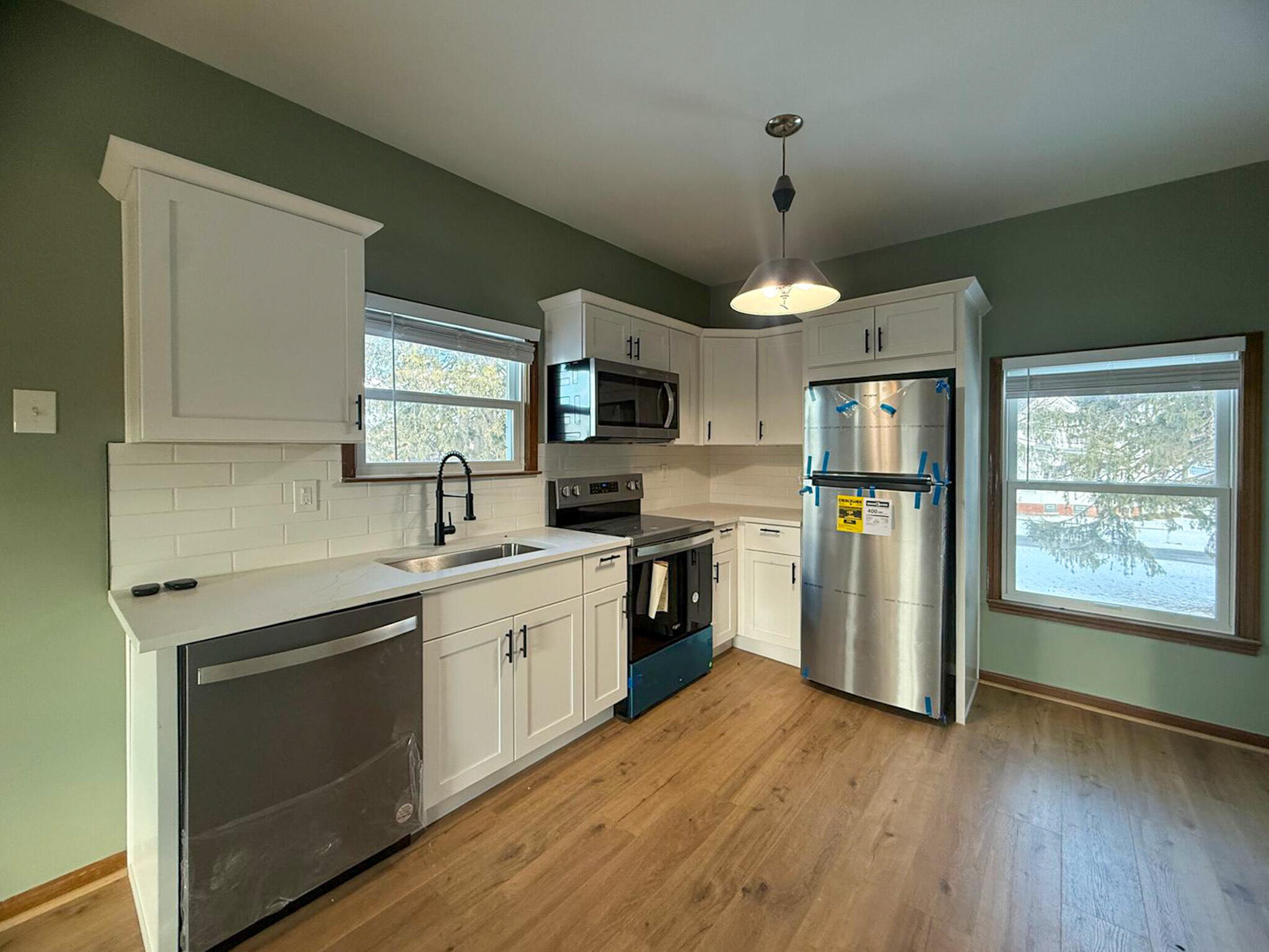 36465 Main Street, Unit UPPR New Baltimore, MI 48047 - Photo 4 of 19 Kitchen