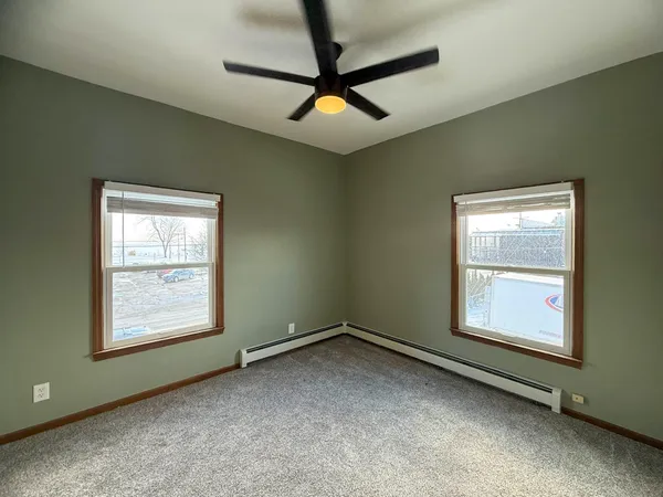 $1,400 | 36465 Main Street, Unit UPPR, New Baltimore, MI 48047