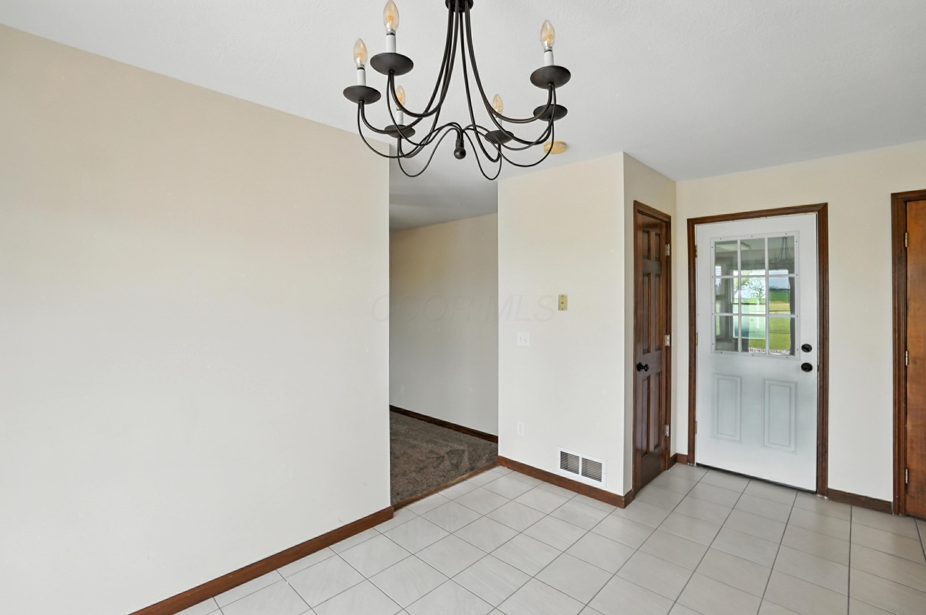 6694 Brooks-Miller Road Circleville, OH 43113 - Photo 14 of 67 015 (14)