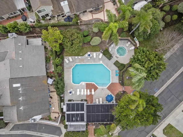 $949,000 | 1938 Spyglass Circle, Vista, CA 92081