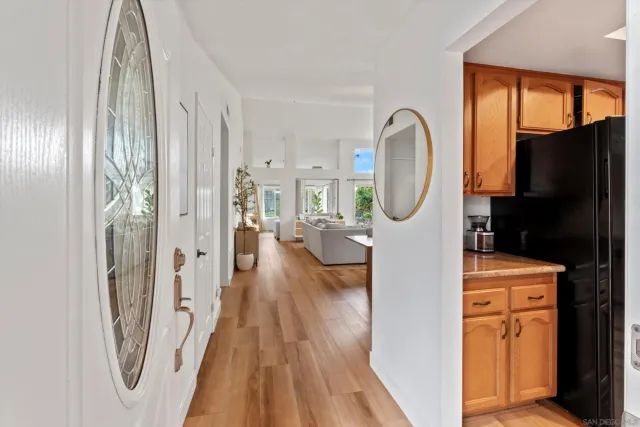 $949,000 | 1938 Spyglass Circle, Vista, CA 92081