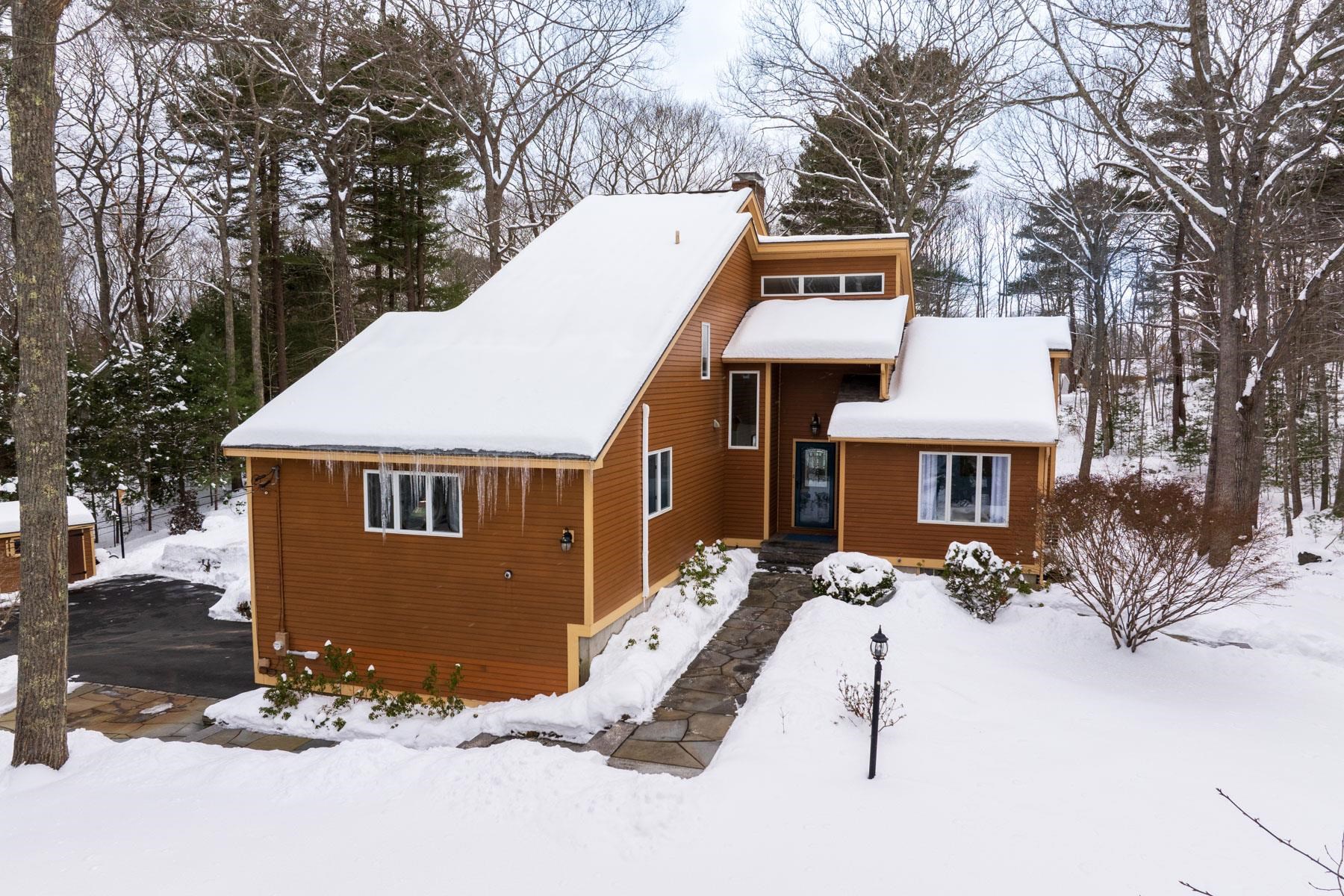 22 Pocahontas Road Kittery, ME 03905 - Photo 1 of 42