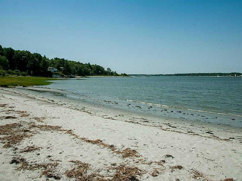 22 Pocahontas Road Kittery, ME 03905 - Photo 37 of 42