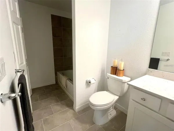 $2,500 | 18114 Gawthrop Drive, Unit 305, Bradenton, FL 34211