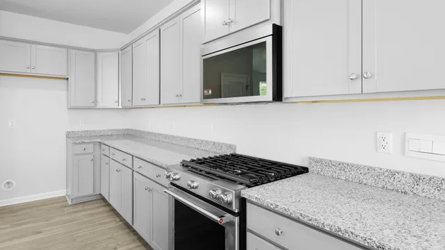 $479,900 | 194 East Pinckney Street, Summerville, SC 29485