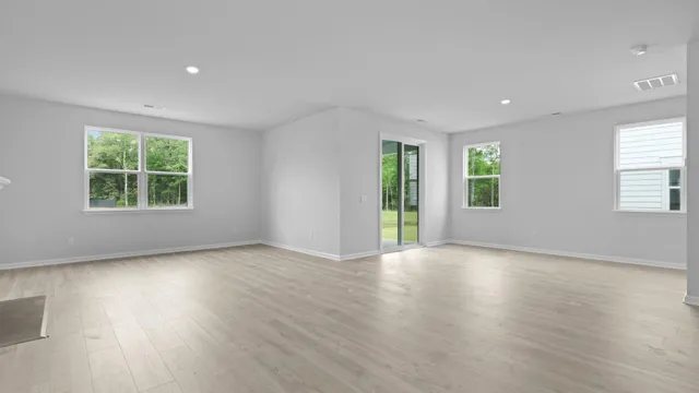 $479,900 | 194 East Pinckney Street, Summerville, SC 29485