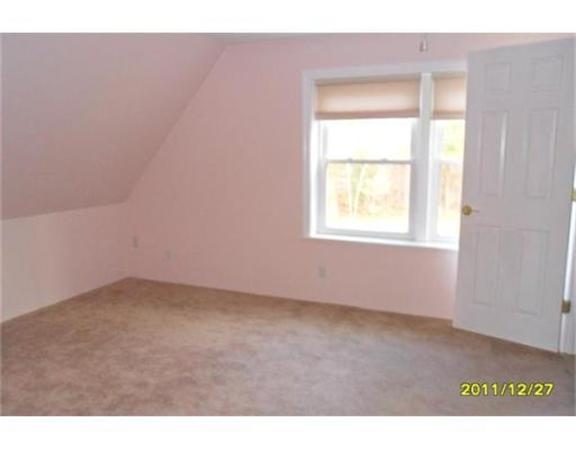 116 Old Stage Road Westfield, MA 01085 - Photo 6 of 8 an empty room with a window