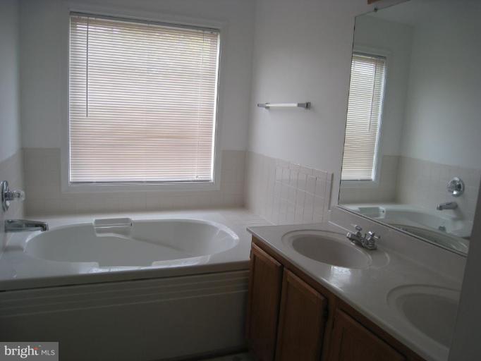 7935 Bent Bough Road, Unit 40 Severn, MD 21144 - Photo 6 of 10 Master Bath