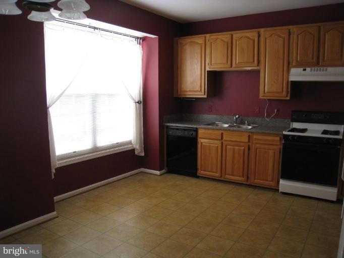 7935 Bent Bough Road, Unit 40 Severn, MD 21144 - Photo 8 of 10 Kitchen #2