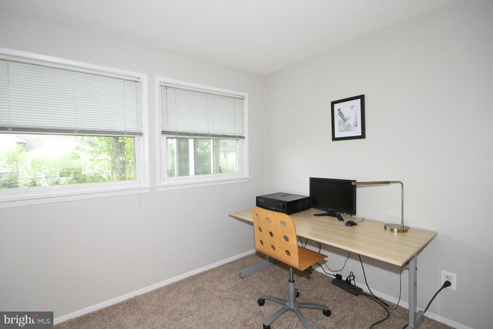 5216 Dalton Road Springfield, VA 22151 - Photo 20 of 27 a workspace with furniture and window