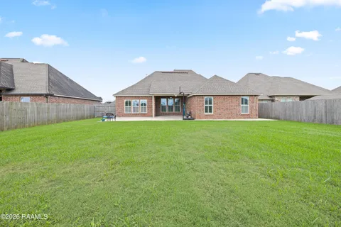 $425,000 | 307 Brianna Lane, Broussard, LA 70518