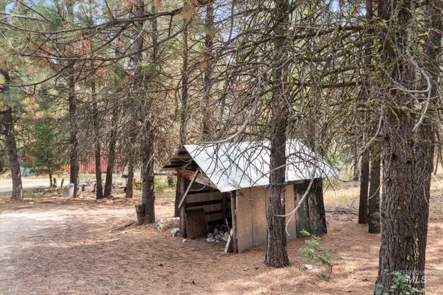 $199,900 | 102 Nelsen Avenue, Idaho City, ID 83631