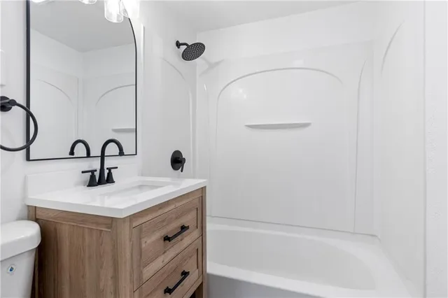 $1,800 | 100 Sheidley Avenue, Bonner Springs, KS 66012