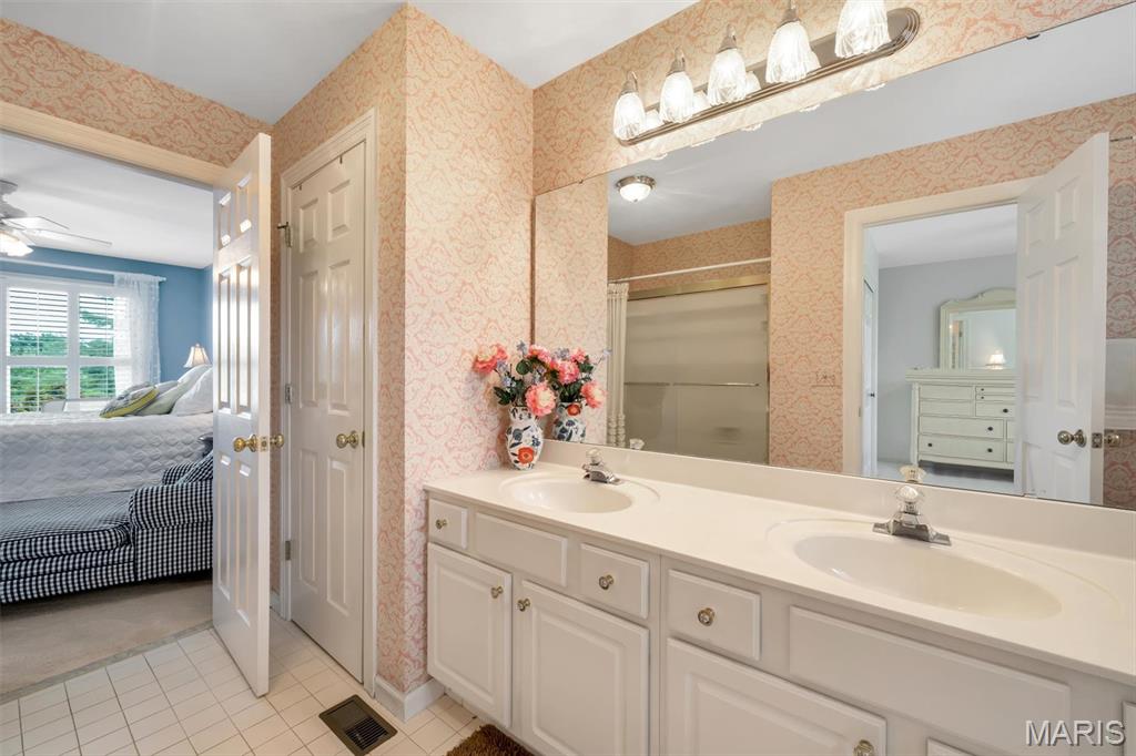 1114 Lockett Road Des Peres, MO 63131 - Photo 39 of 53 Gallery Image 39