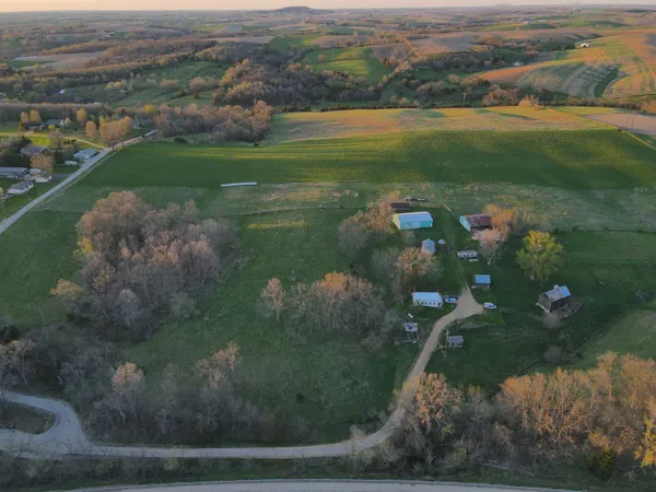 $649,000 | 15700 North Imbus Lane, East Dubuque, IL 61025