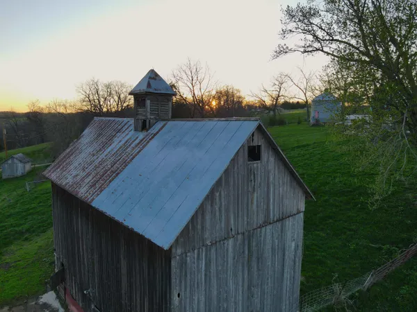 $649,000 | 15700 North Imbus Lane, East Dubuque, IL 61025