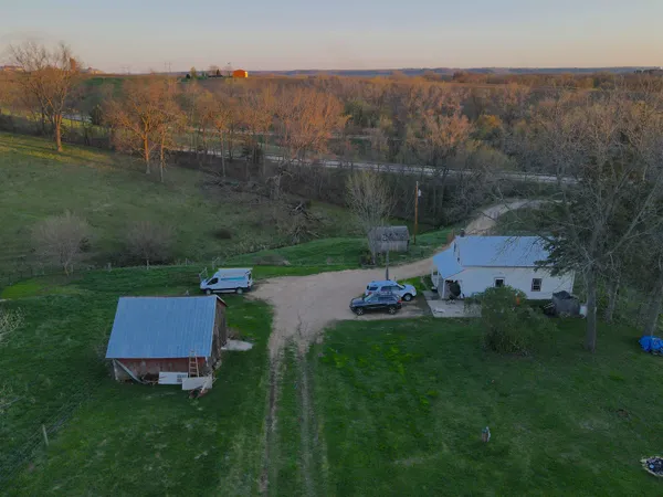 $649,000 | 15700 North Imbus Lane, East Dubuque, IL 61025