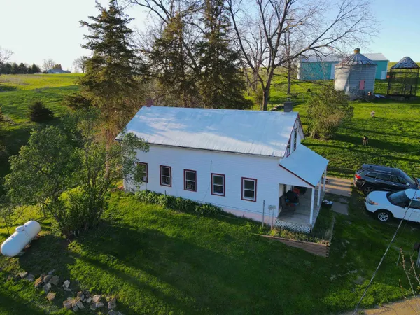 $649,000 | 15700 North Imbus Lane, East Dubuque, IL 61025