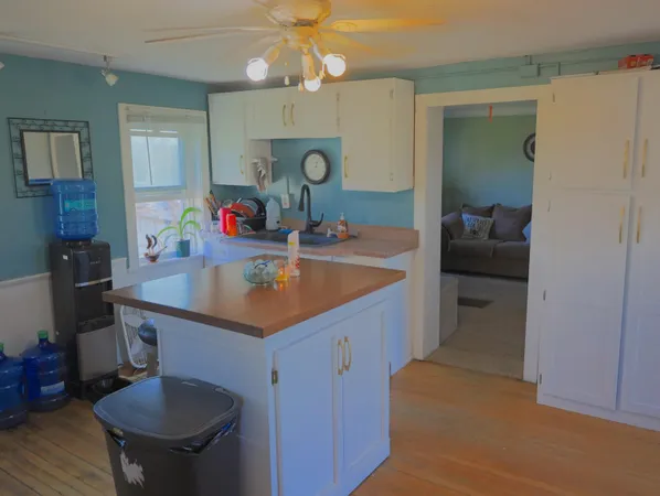 $649,000 | 15700 North Imbus Lane, East Dubuque, IL 61025