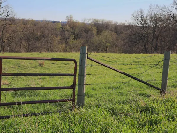 $649,000 | 15700 North Imbus Lane, East Dubuque, IL 61025