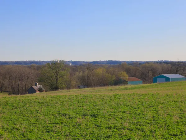 $649,000 | 15700 North Imbus Lane, East Dubuque, IL 61025