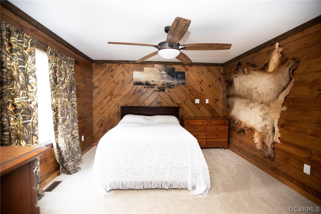 2232 Mt Pleasant Road Pamplin, VA 23958 - Photo 16 of 50 a very nice looking room with a ceiling fan