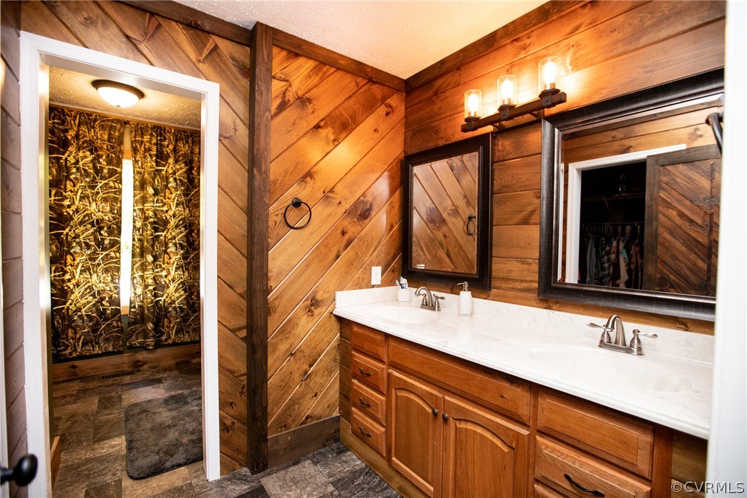2232 Mt Pleasant Road Pamplin, VA 23958 - Photo 19 of 50 a bathroom with a sink and a mirror