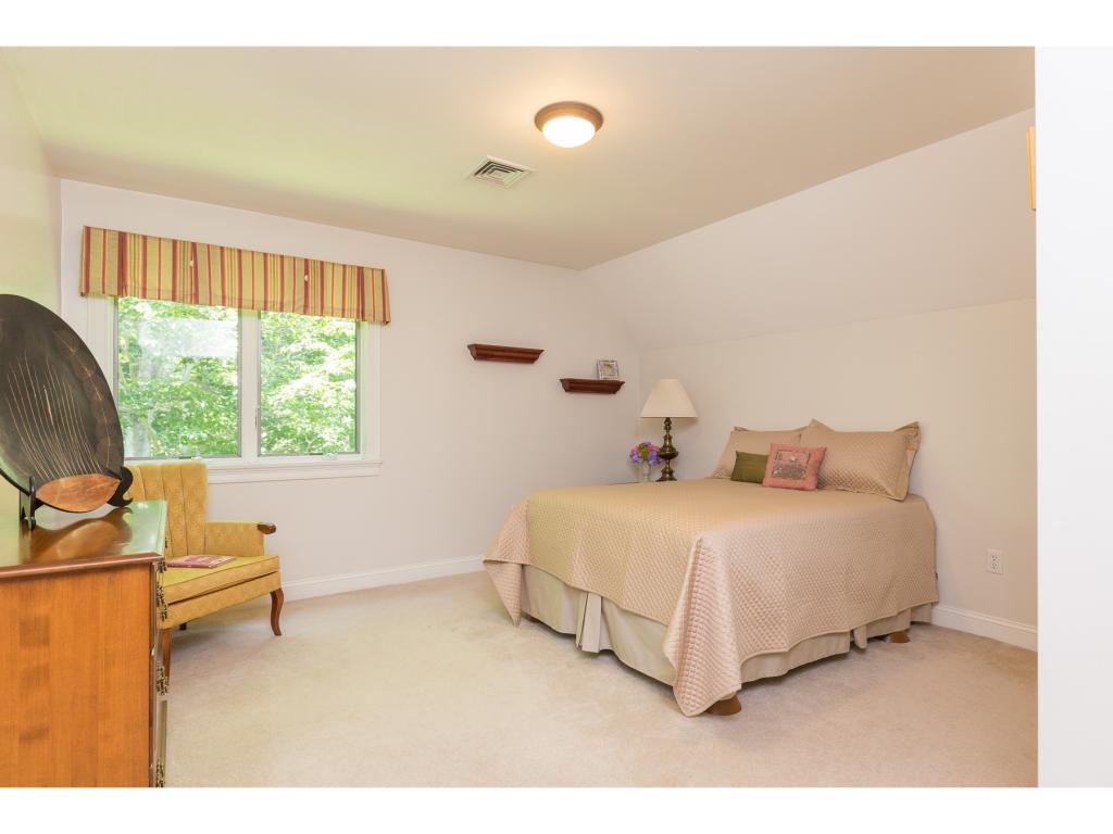 28 Winnicut Road North Hampton, NH 03862 - Photo 29 of 40