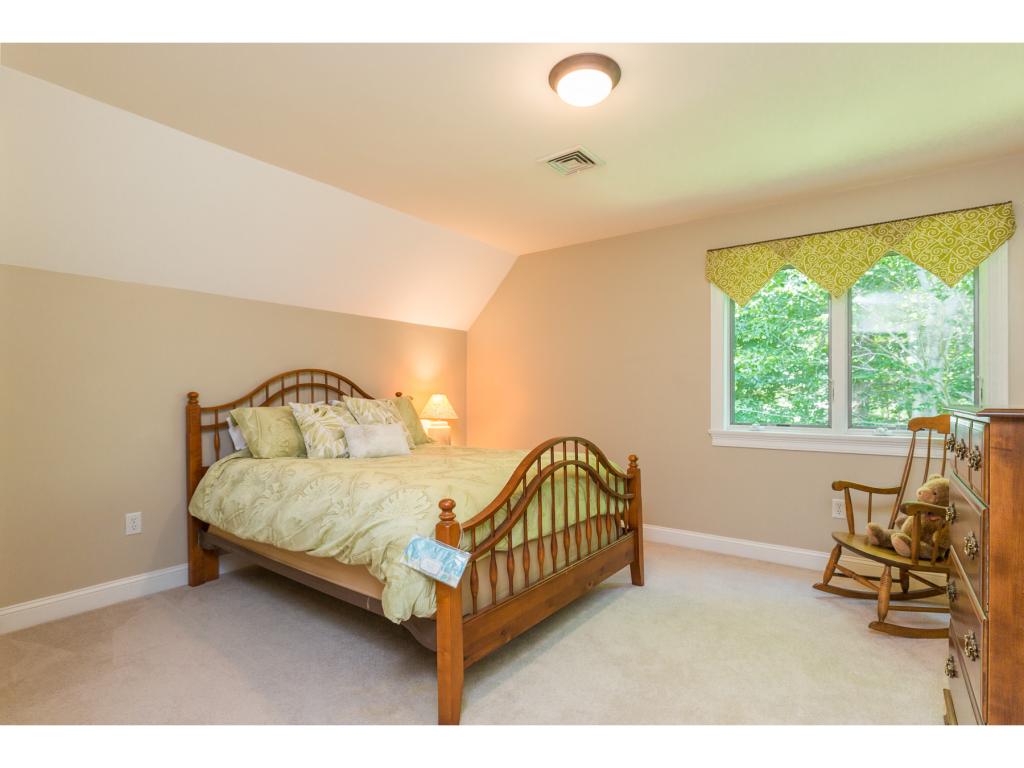 28 Winnicut Road North Hampton, NH 03862 - Photo 32 of 40
