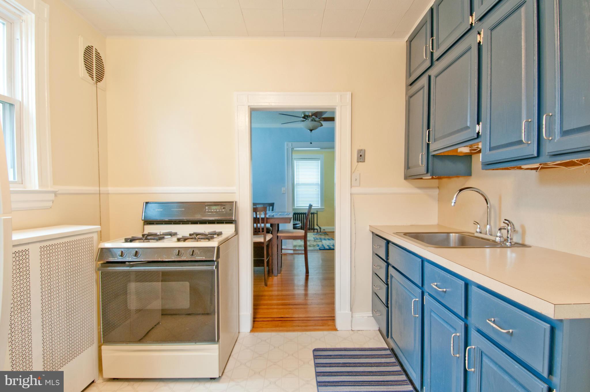 1116 Overbrook Road Baltimore, MD 21239 - Photo 11 of 30 Kitchen