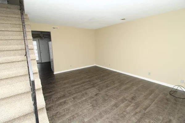 $800 | 1044 Pembroke Road, Unit 31, Oak Grove, TN 42262