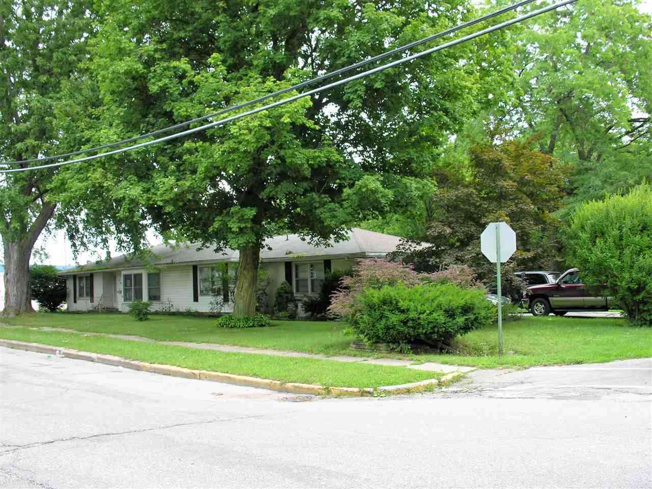 523 Union Street Lagrange, IN 46761 - Photo 2 of 9 Gallery Image 2