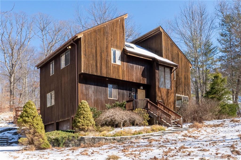 576 Barrack Hill Road Ridgefield, CT 06877 - Photo 1 of 1