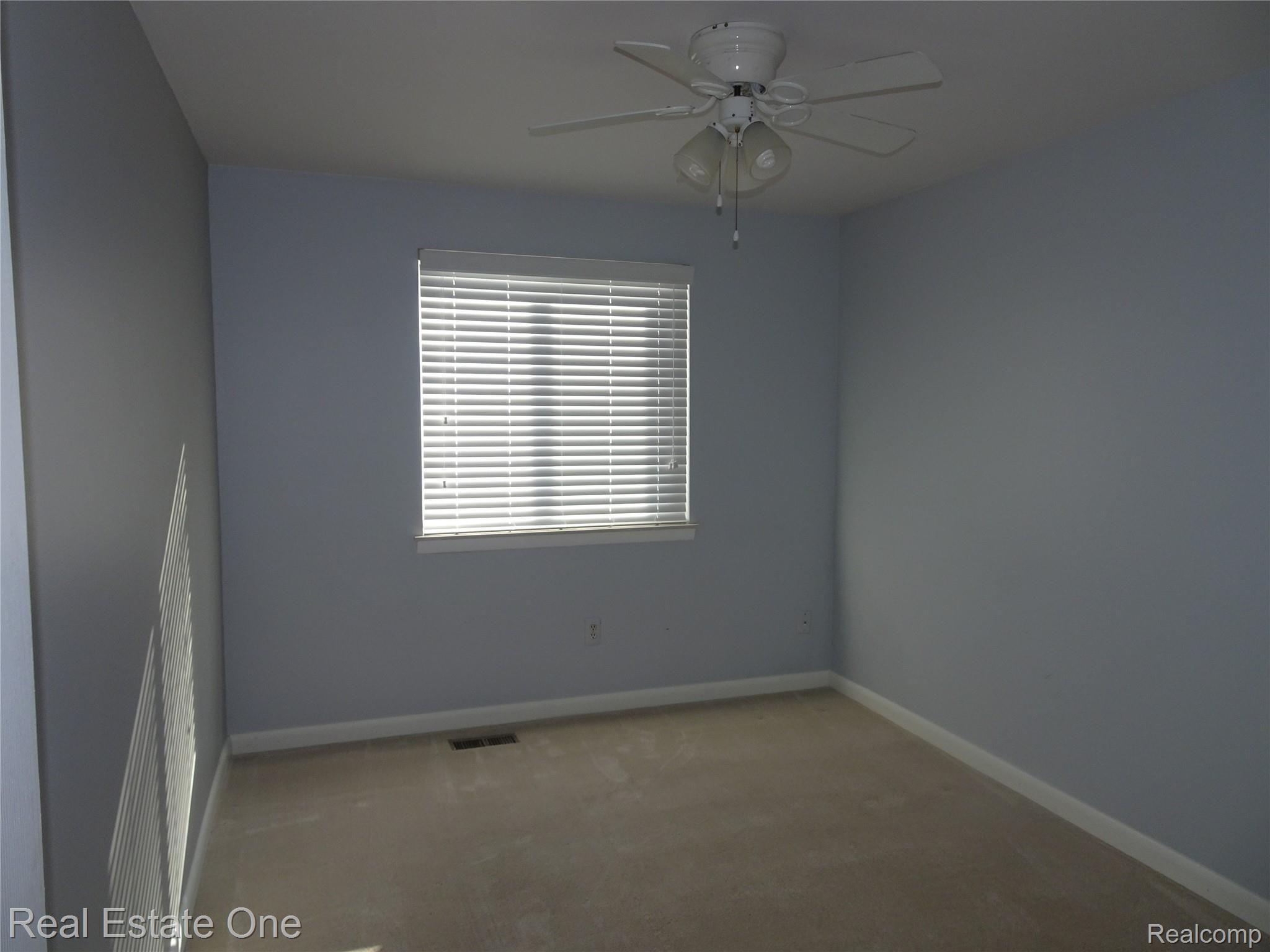 5228 Peekskill Drive Sterling Heights, MI 48310 - Photo 19 of 28 Bedroom #3
