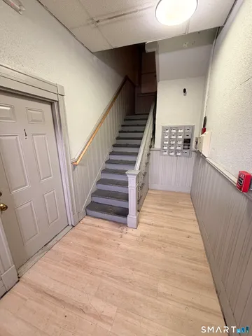 $1,100 | 197 South Leonard Street, Unit 1, Waterbury, CT 06708