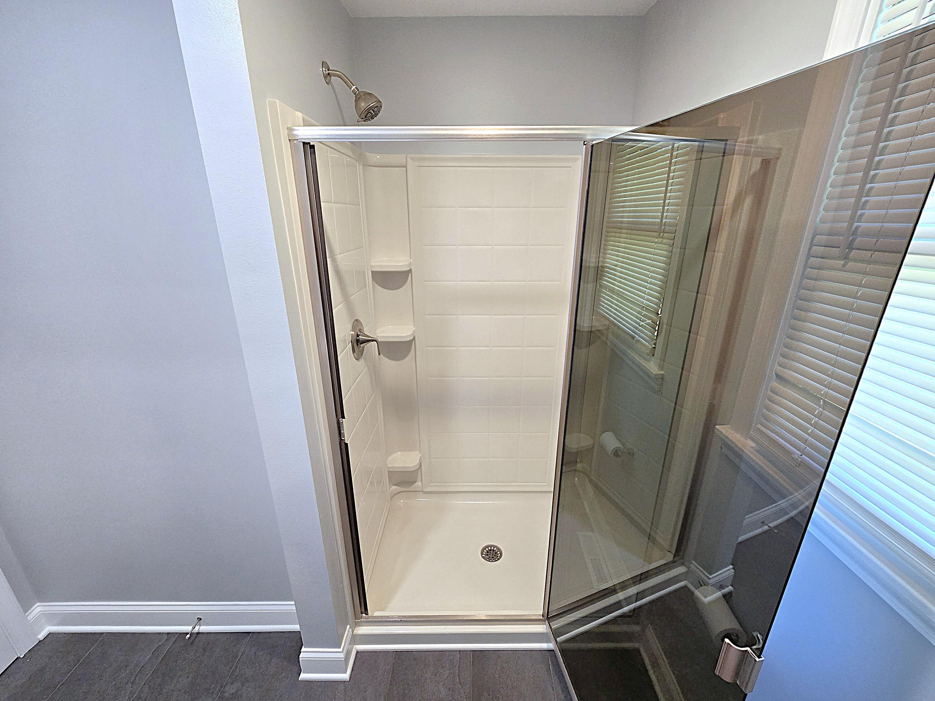 4445 South Burrell Street Milwaukee, WI 53207 - Photo 19 of 44 Updated Main Bath