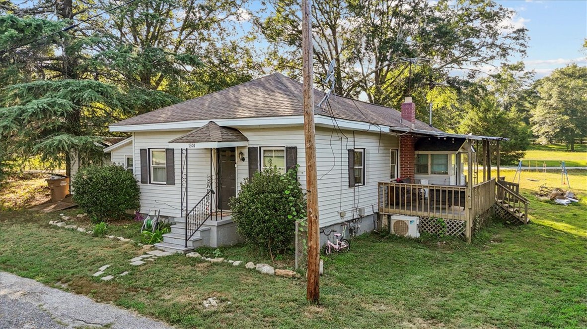 1301 McKelvey Road Fountain Inn, SC 29644 - Photo 2 of 17
