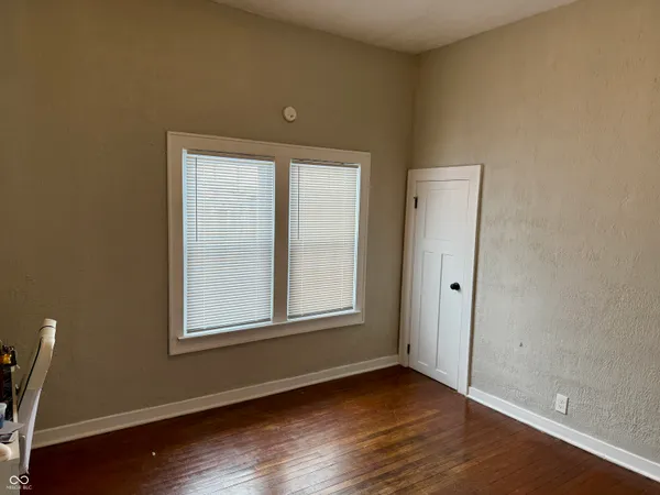 $143,900 | 806 South 17th Street, Elwood, IN 46036