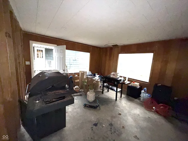 $144,900 | 806 South 17th Street, Elwood, IN 46036