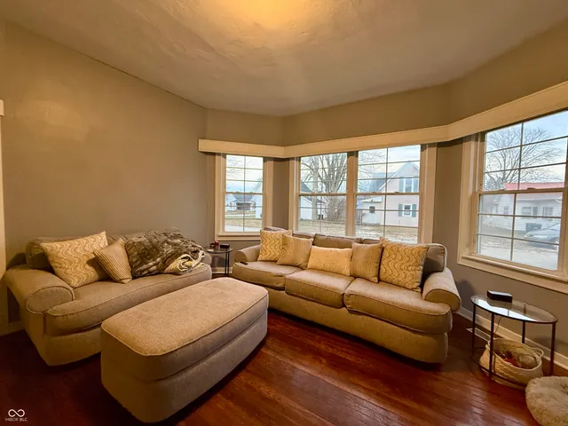 $144,900 | 806 South 17th Street, Elwood, IN 46036