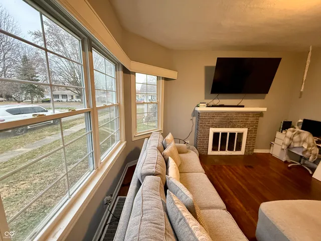 $144,900 | 806 South 17th Street, Elwood, IN 46036