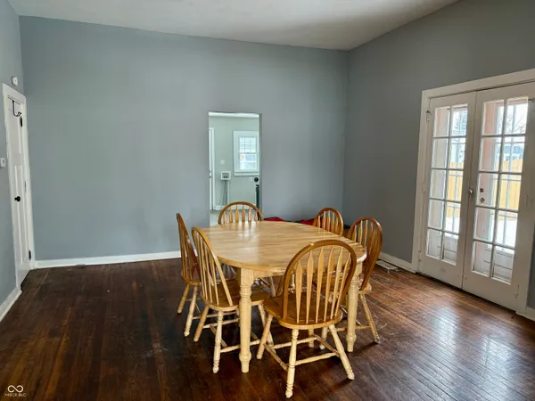 $143,900 | 806 South 17th Street, Elwood, IN 46036