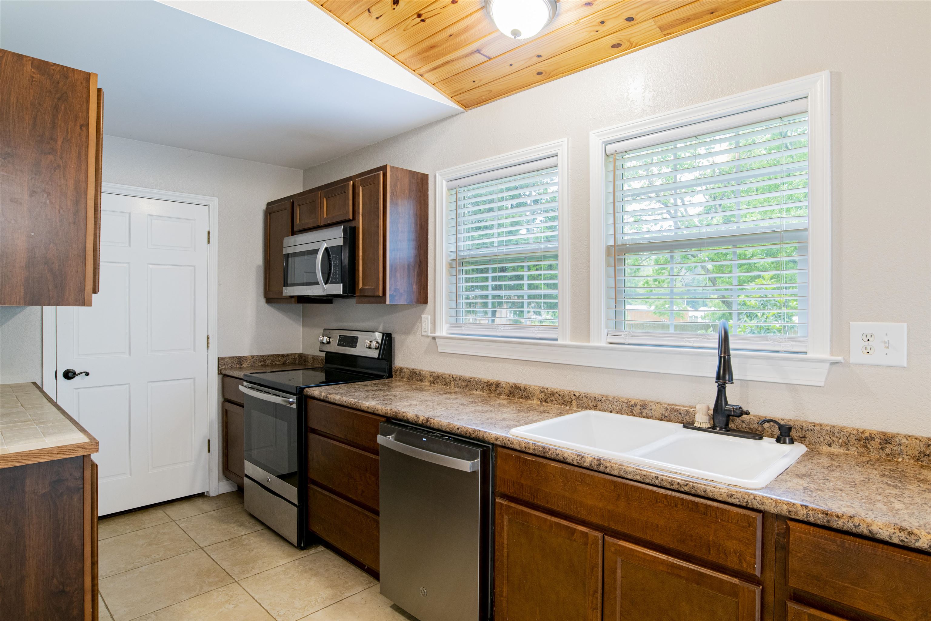 7564 Yellow Rose Lane Fairhope, AL 36532 - Photo 11 of 28