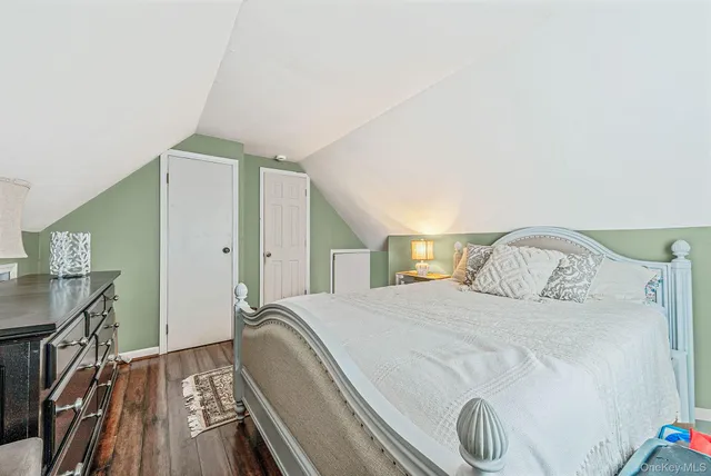 $5,400 | 50 Mole Place, Amityville, NY 11701