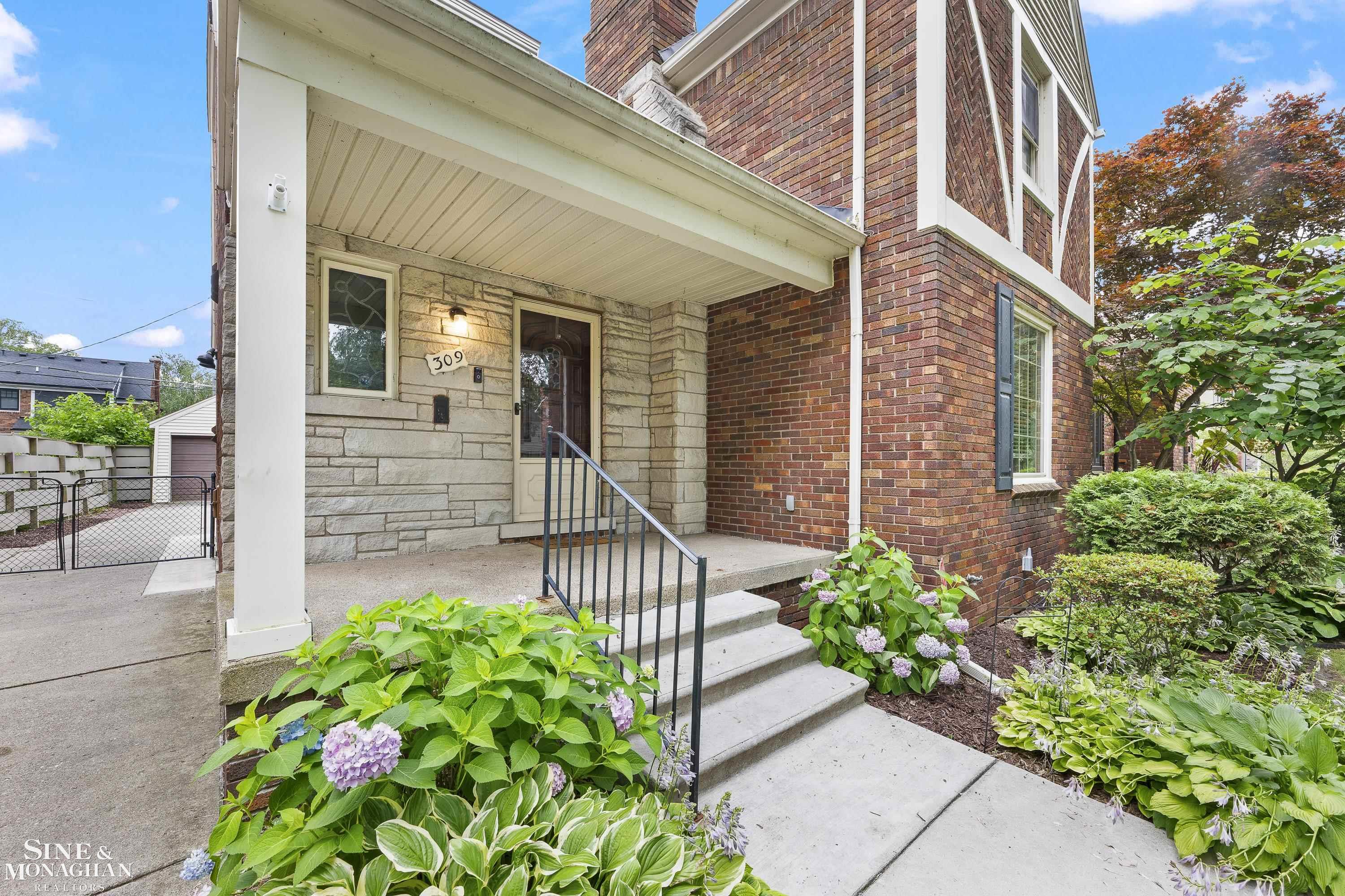 309 Merriweather Road Grosse Pointe Farms, MI 48236 - Photo 2 of 47 Gallery Image 2