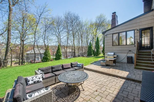$879,333 | 81 Devonshire Road, Cedar Grove, NJ 07009