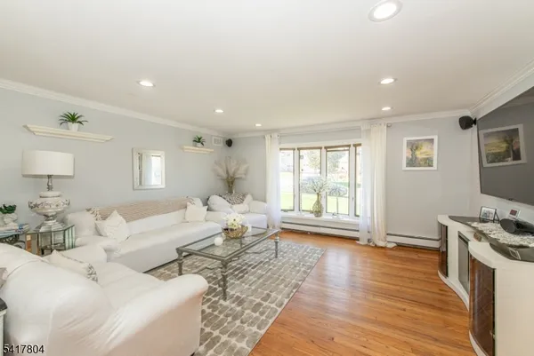 $879,333 | 81 Devonshire Road, Cedar Grove, NJ 07009