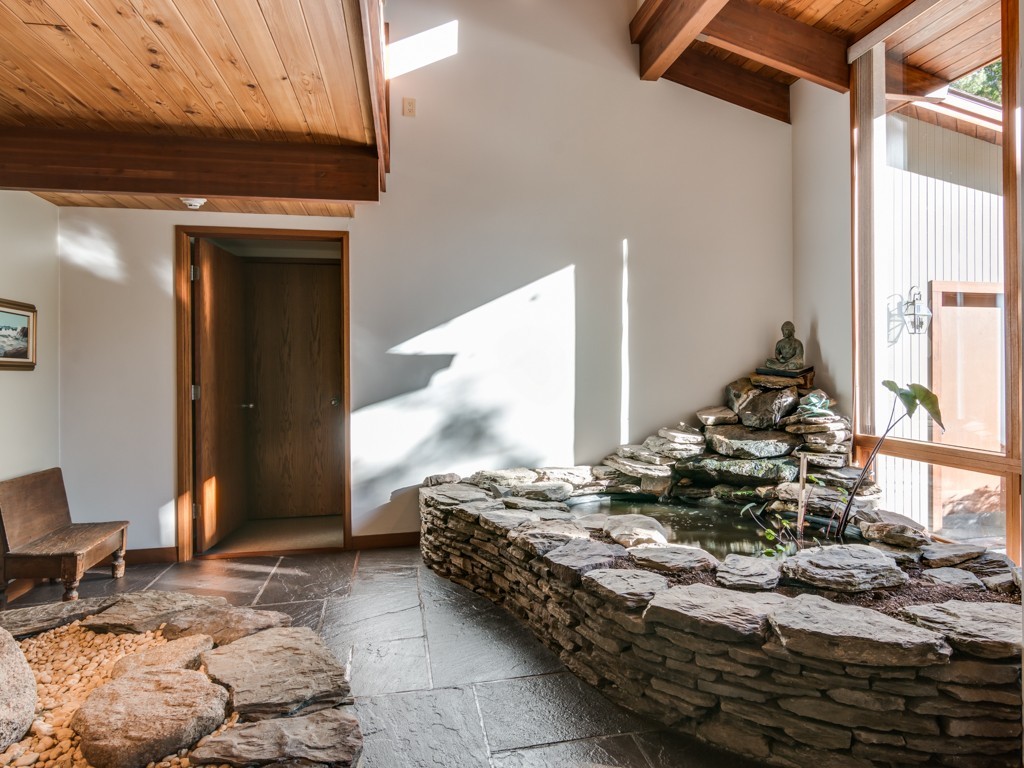 22 Bray Street Gloucester, MA 01930 - Photo 25 of 37 a bedroom with bed and window